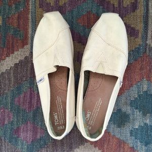 Natural Canvas Toms